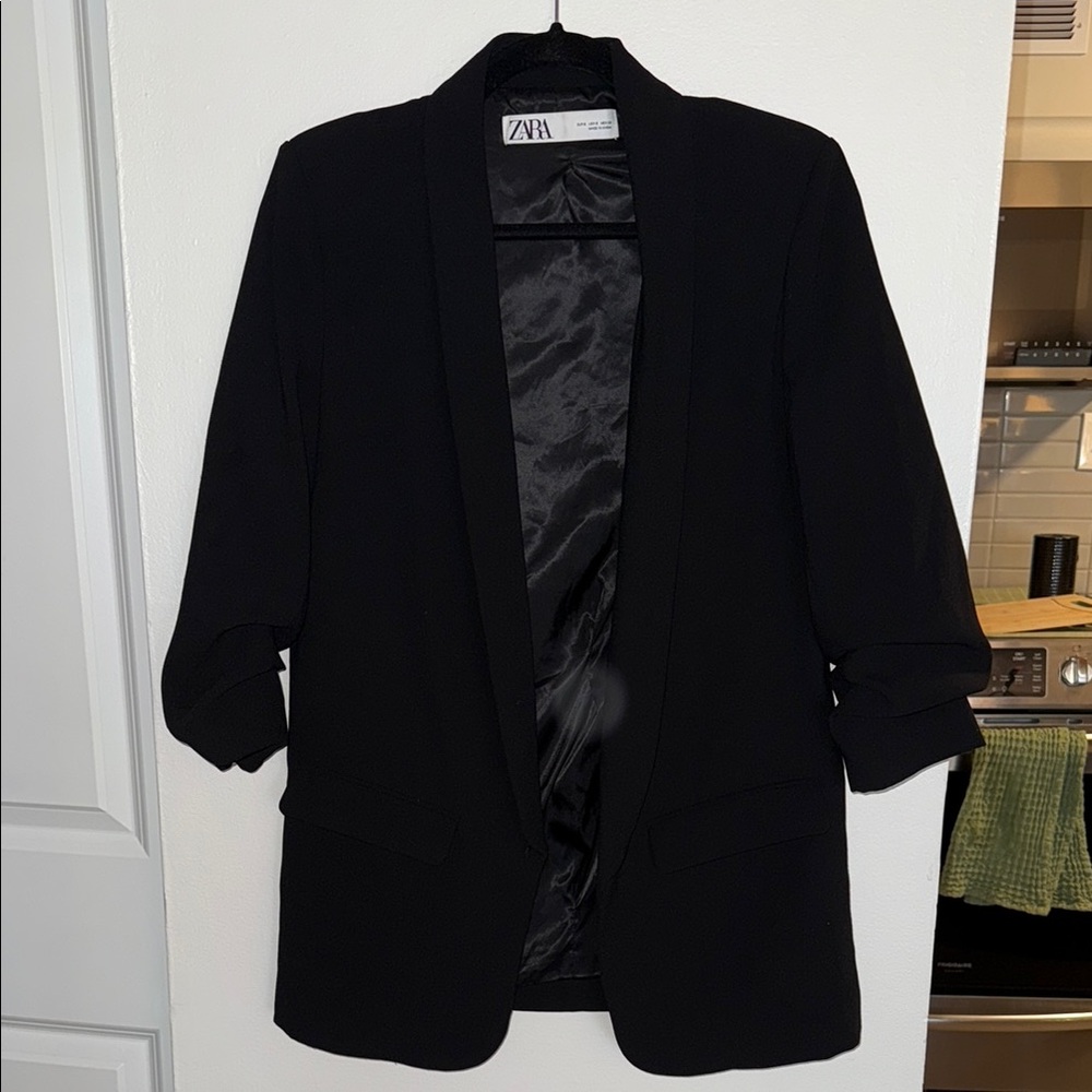 Zara Women's Black Blazer